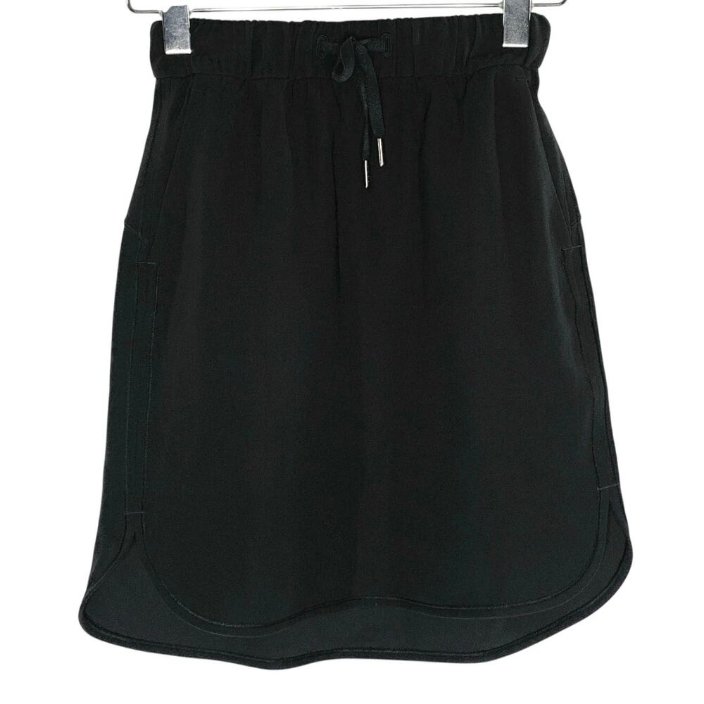 Lululemon On The Fly Skirt 2 Woven Black Wrinkle Free Travel Streetwear